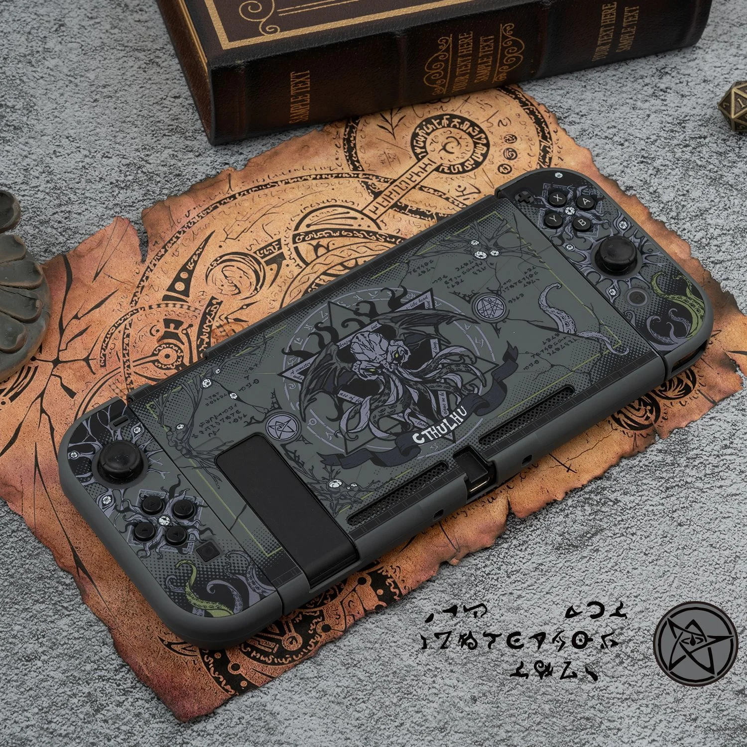 Cthulhu Switch Case Protective Cover Case for Nintendo Switch Joy-Con - Gallery Image 4