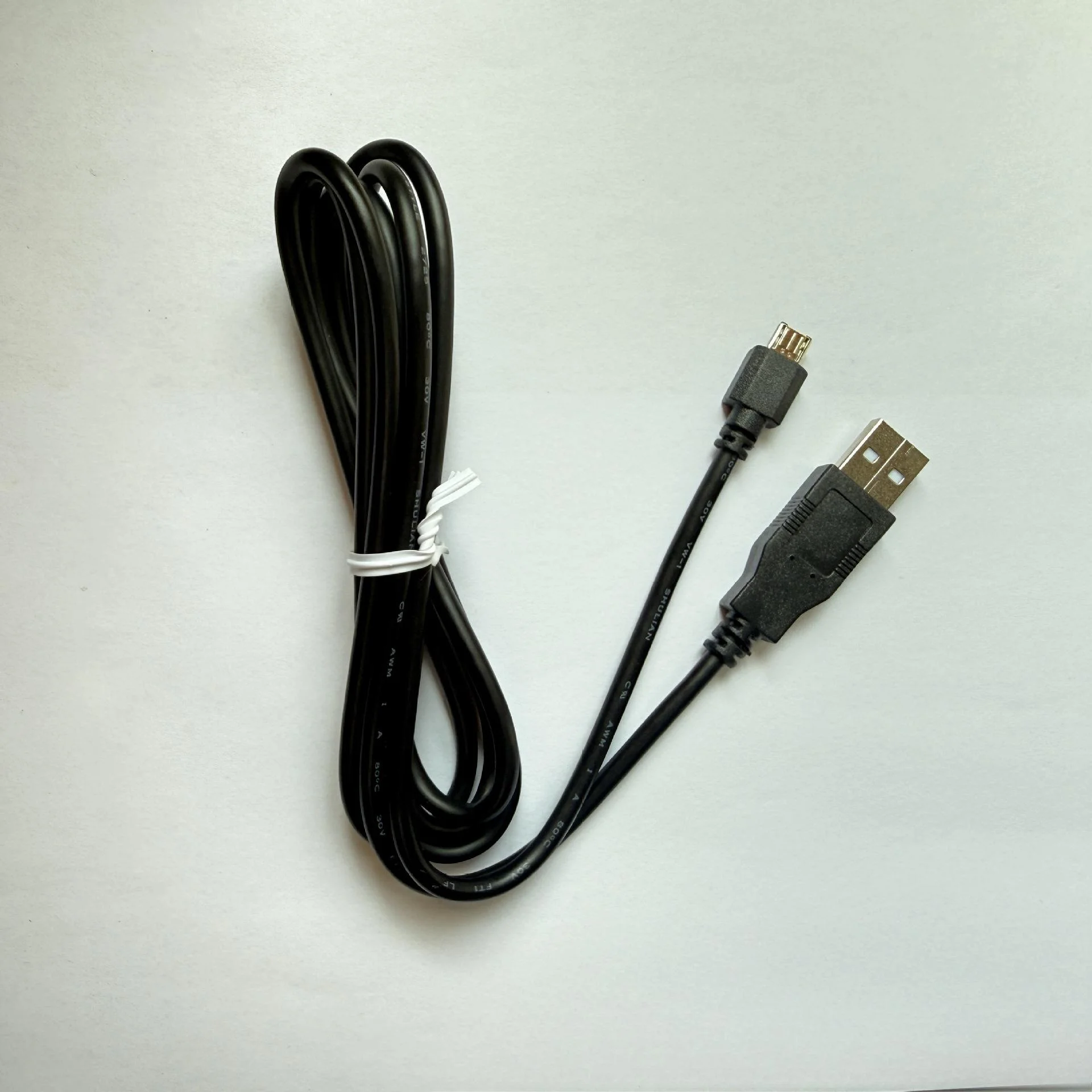 High-Speed Micro USB Controller Fast Charging Cable with Ferrite Core for PS4 - Gallery Image 2