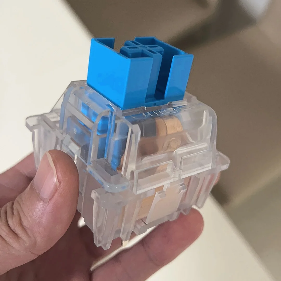 OUTEMU Giant Blue Switch 4X Oversized Mechanical Keyboard Switch Giant Clacky Crispy Sound Switch Desk Toy Display Gift